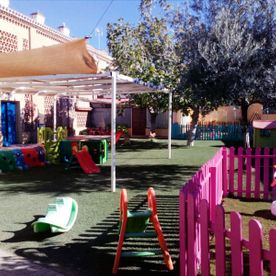 Centro Infantil Snoopy III patio y jardín 
